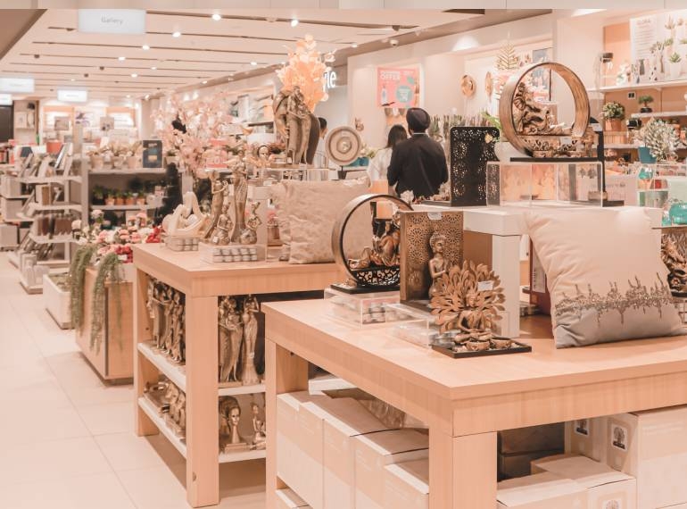 Home Furnishing & Decor
